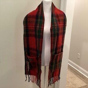 NWT Patrick King Woolen Company Merino Wool Pockets Scarf Royal Stewart Tartan